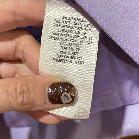 Alice + Olivia Yuriko Shawl Lapel Blazer. Size 4
#124 - Picture 5 of 5